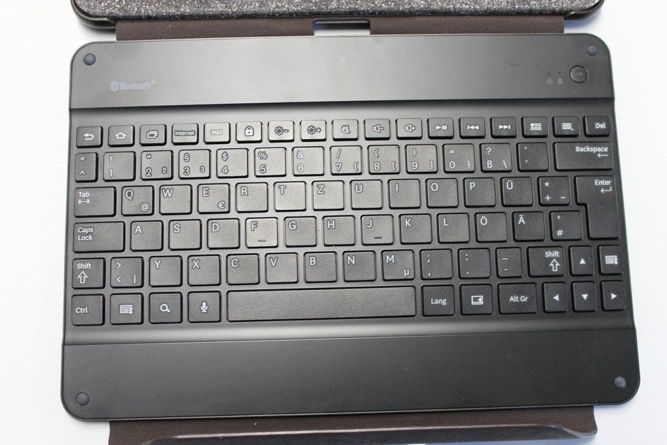 Samsung Buetooth Keyboard Case in Bingen