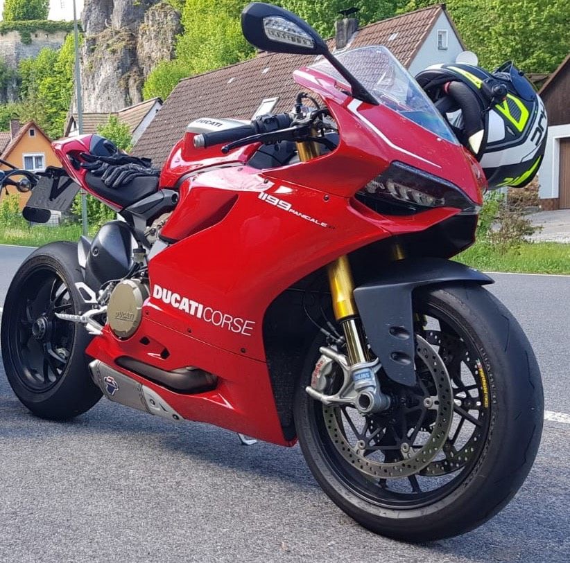 Ducati Panigale 1199R in Bindlach