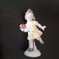 2 Mädchen Porzellanfiguren ca. 11 cm, nummeriert Bayern - Bad Füssing Vorschau