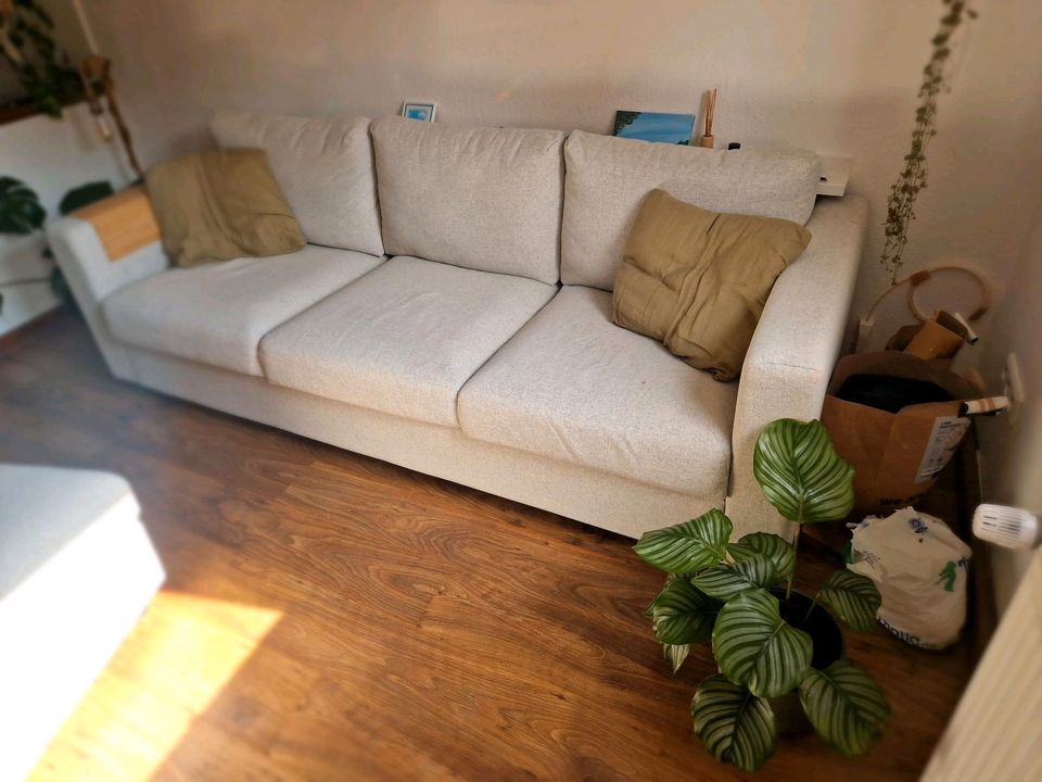 Dreier Sofa "vimle" mit passendem Hocker von Ikea Couch beige in Witzenhausen