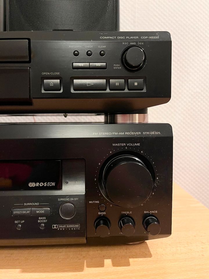 Sony HiFi Anlage Receiver CD-Player Magnat Boxen Lautsprecher in Kadenbach