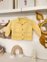 NEU handmade zucker Strickjacke babyjäckchen mit Bärchenknöpfe Bayern - Haldenwang i. Allgäu Vorschau