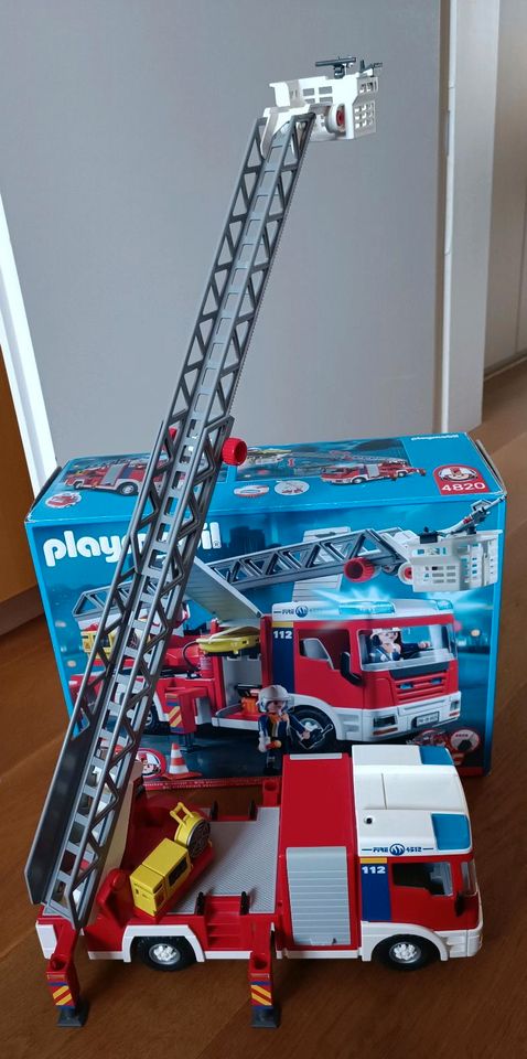 Playmobil 4820 Feuerwehr Drehleiter in Düsseldorf