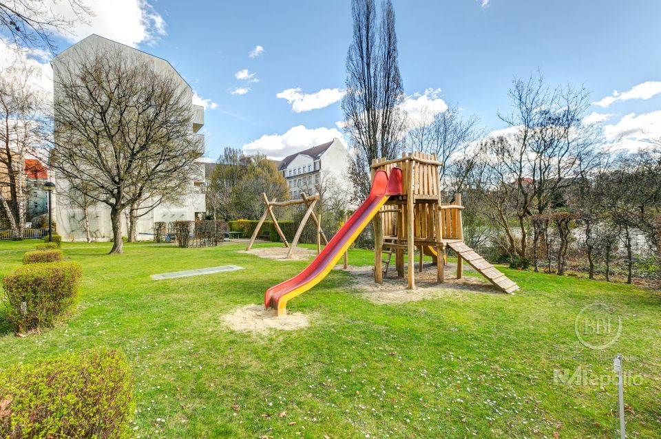 SANIERTE DACHTERRASSEN-WOHNUNG OHNE LIFT! FREI! in Berlin