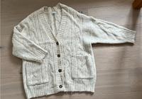 Pull & Bear Gr. M Kuschelige Strickjacke Oversized beige Niedersachsen - Zeven Vorschau