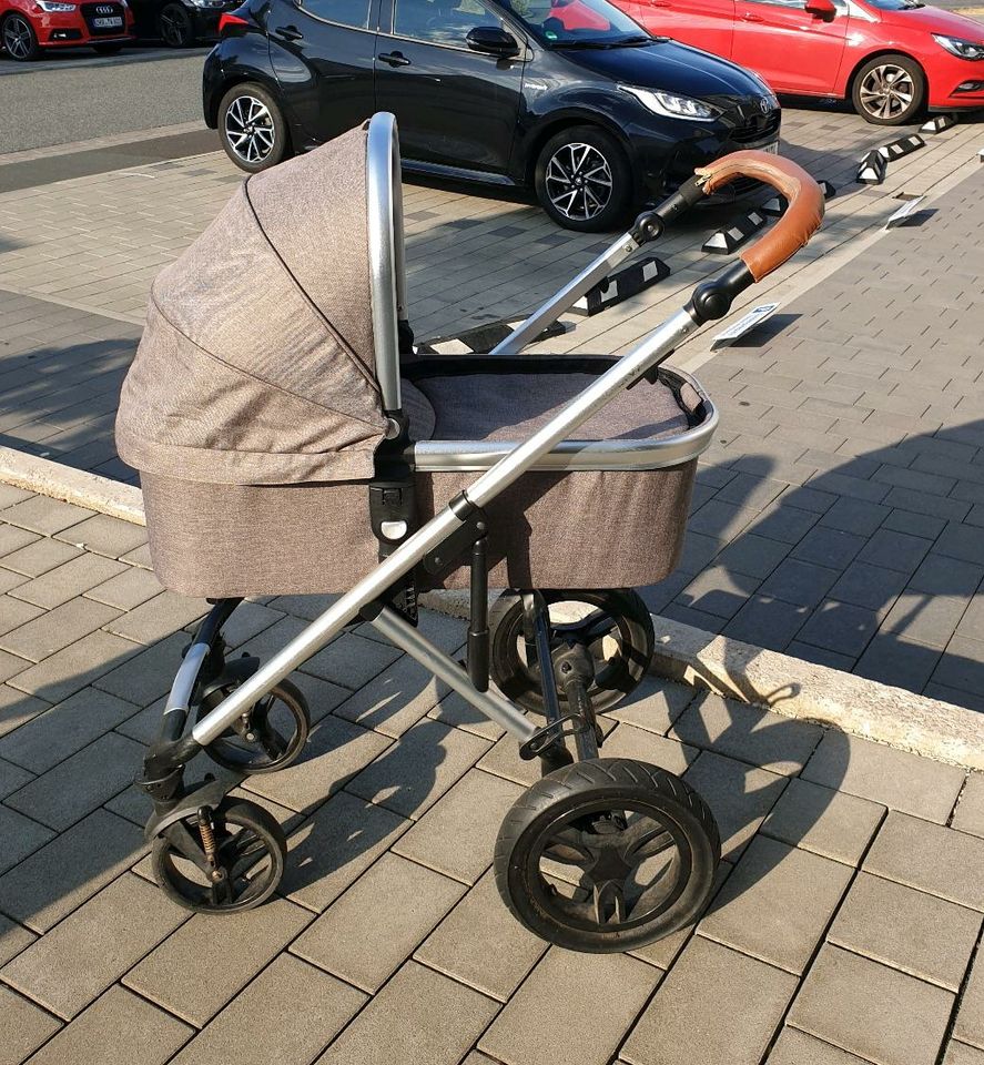 Moon NOUVA Kinderwagen in Fernwald