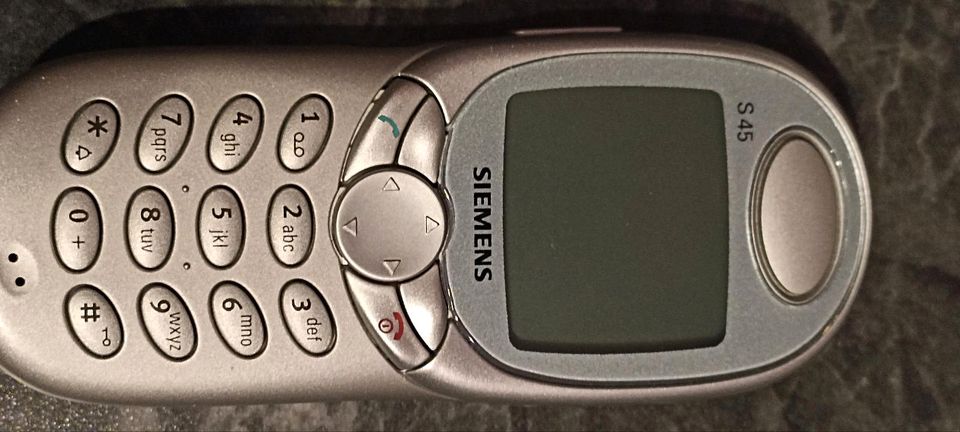 Mobiltelefon S45 in Neuffen