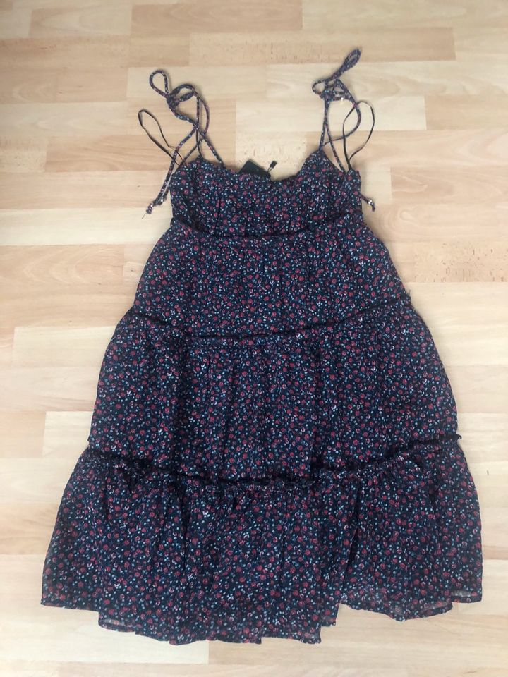 Chiffon Sommer Kleid mit Blumen Gr.XS, 34 Neu Amisu in Gummersbach