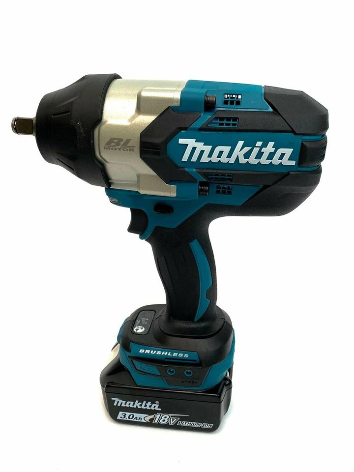 Makita DC18RD TwinPort Ladegerät NEU mit GARANTIE in Neukirchen-Vluyn