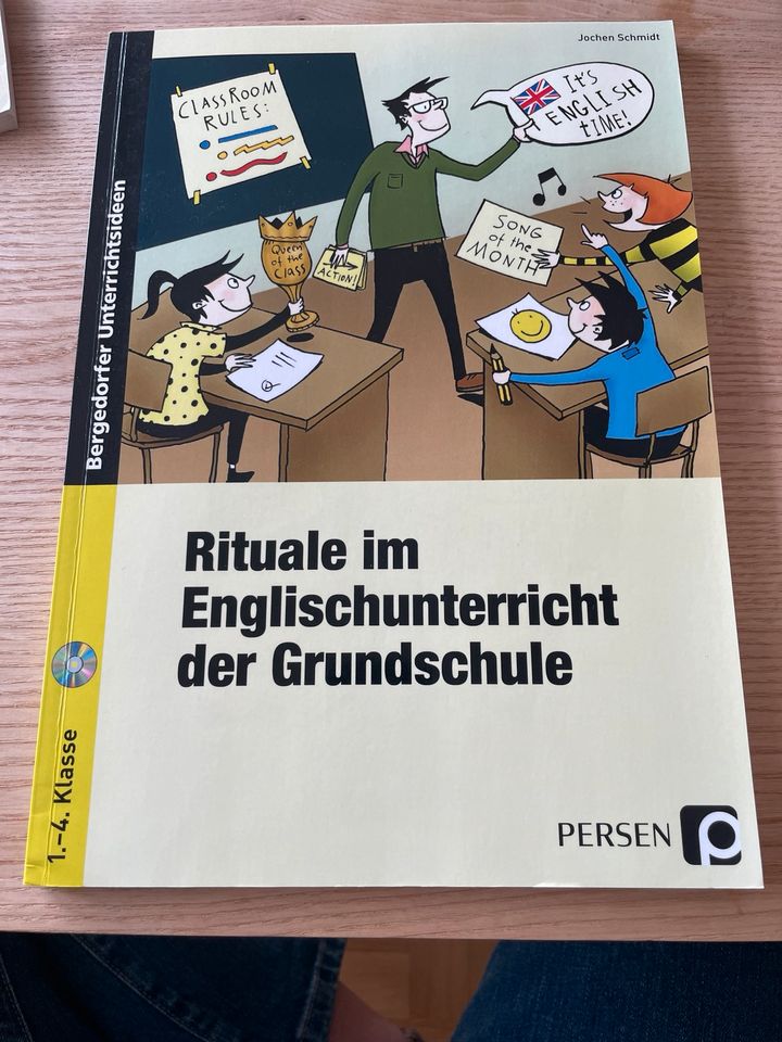 Persen Buch Rituale im Englischunterricht Grundschule in Solingen