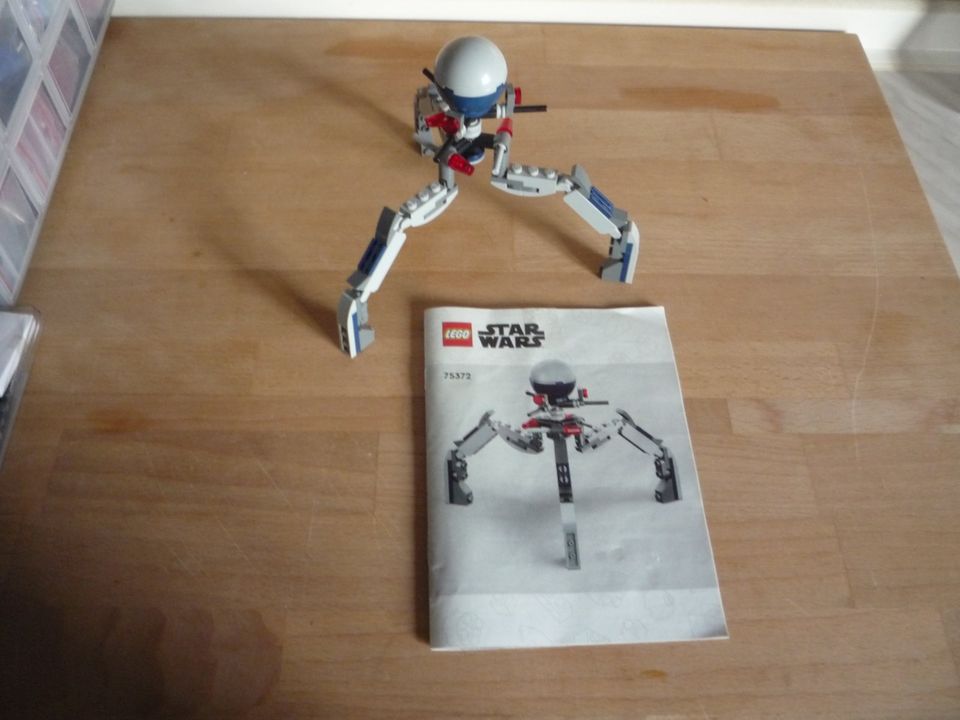 Lego 75372 Clone Trooper & Battle Droid in Neunkirchen am Sand