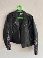 Only Kunstlederjacke Jacke mit Blumen Stickerei in Größe 40 Hessen - Rödermark Vorschau