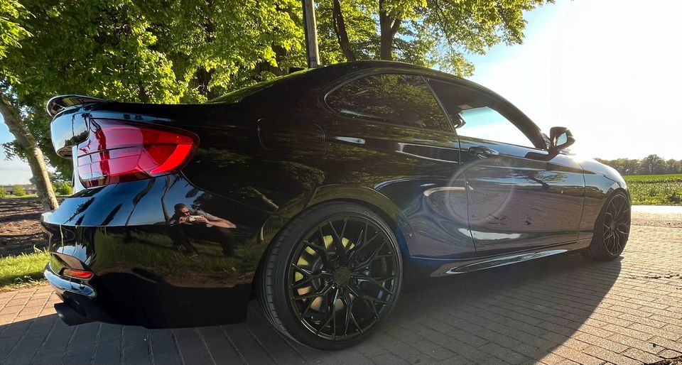 BMW F22 M235i Coupe 430 PS Heckantrieb in Harsefeld