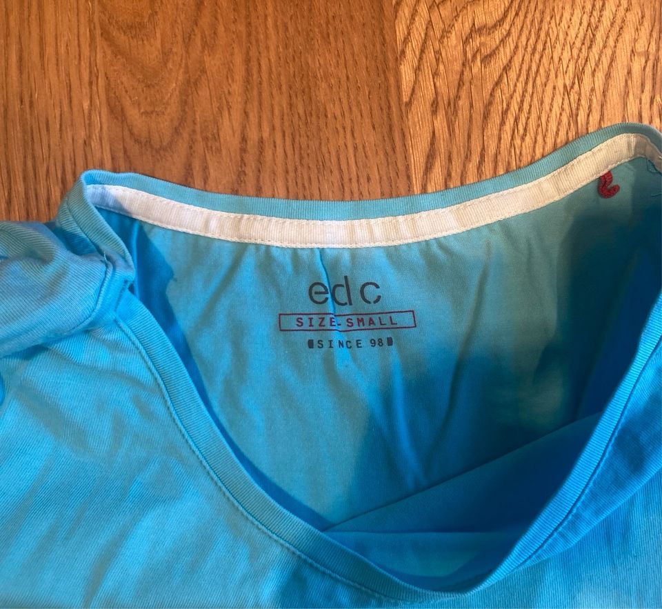 EDC Damen Shirt Türkis Gr. S (36) T-Shirt in Freiburg im Breisgau