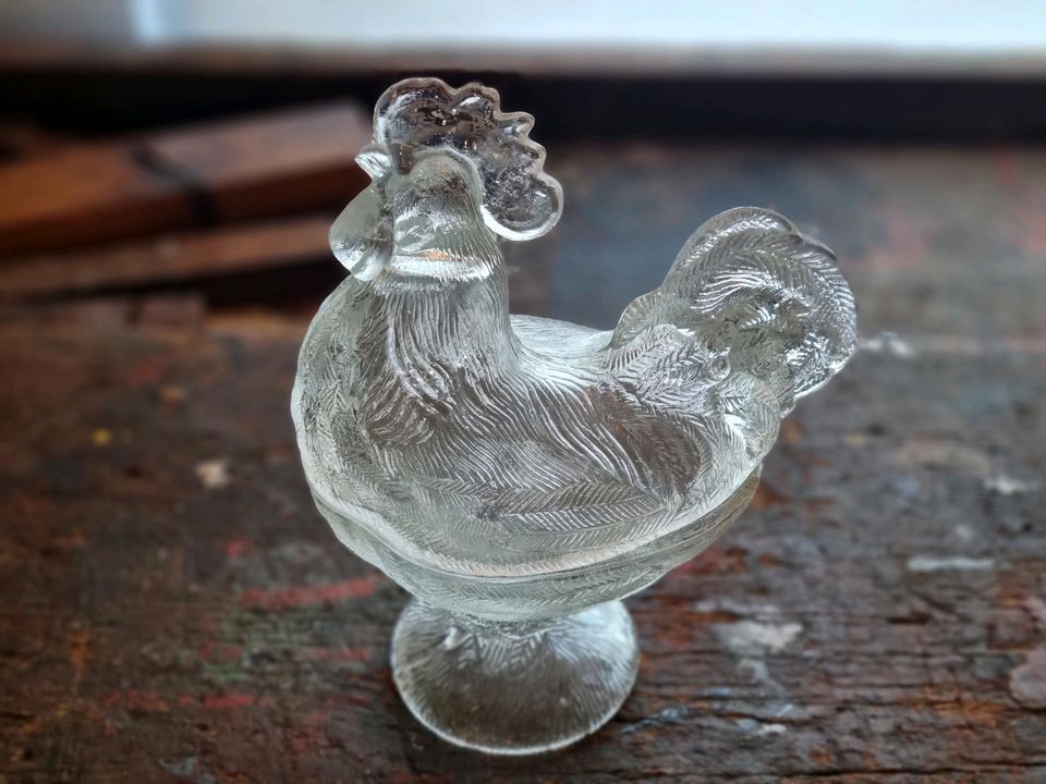 BUTTERHAHN Butterhuhn Pressglas Deckeldose HAHN auf Körbchen Glas in  Niedersachsen - Soderstorf | Kunst und Antiquitäten gebraucht kaufen | eBay  Kleinanzeigen ist jetzt Kleinanzeigen