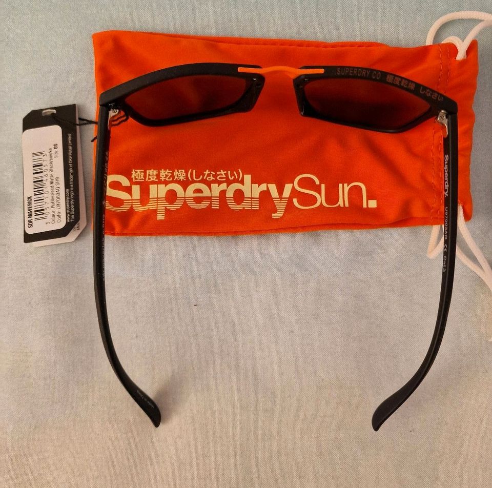 Sdr Maverick Superdry Sonnenbrille Black Smoke Ersatzteile defekt in Hamburg