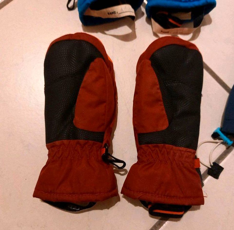 Skihandschuhe, Fäustlinge,  rot, wedze  Gr. 98 - 110 in Burscheid