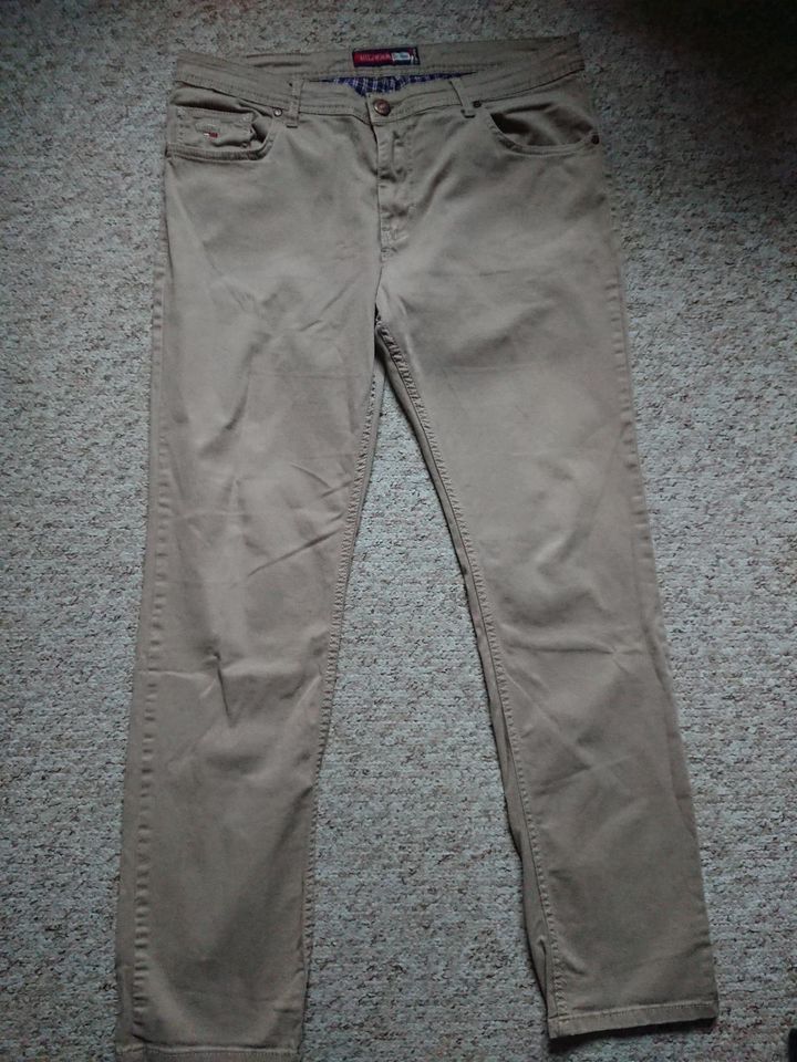 Tommy Hilfiger Denim Hose beige Gr. 36 in Lübeck