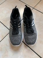 Turnschuhe Größe 38 Sneakers Niedersachsen - Cadenberge Vorschau