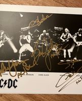 Vintage AC/DC Autogramm Autograph Angus Young and Malcolm signed Hessen - Steinbach Vorschau