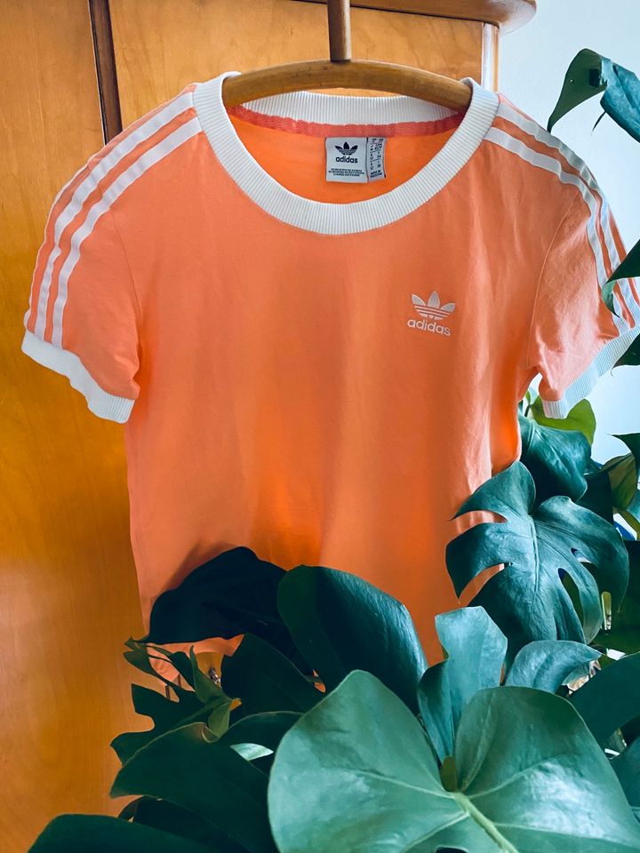 Adidas TShirt Retro 3 Streifen Orange Lachsfarben Koralle in Berlin