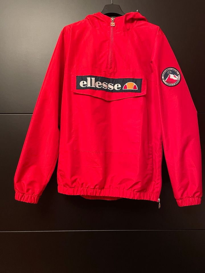 Ellesse Windbreaker, Jacke, Überzieher, leichte Jacke, rot, M in Hartmannsdorf