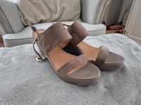 Esprit wedges Keilabsatz Schuhe Wildleder neuwertig Baden-Württemberg - Beilstein Vorschau
