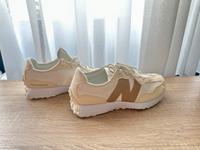 Schuhe New Balance 327 Aachen - Aachen-Haaren Vorschau