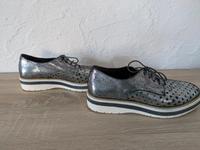 Tamaris Schnürer Schuhe silber metallic schwarz Größe 38 TOP Hessen - Limburg Vorschau
