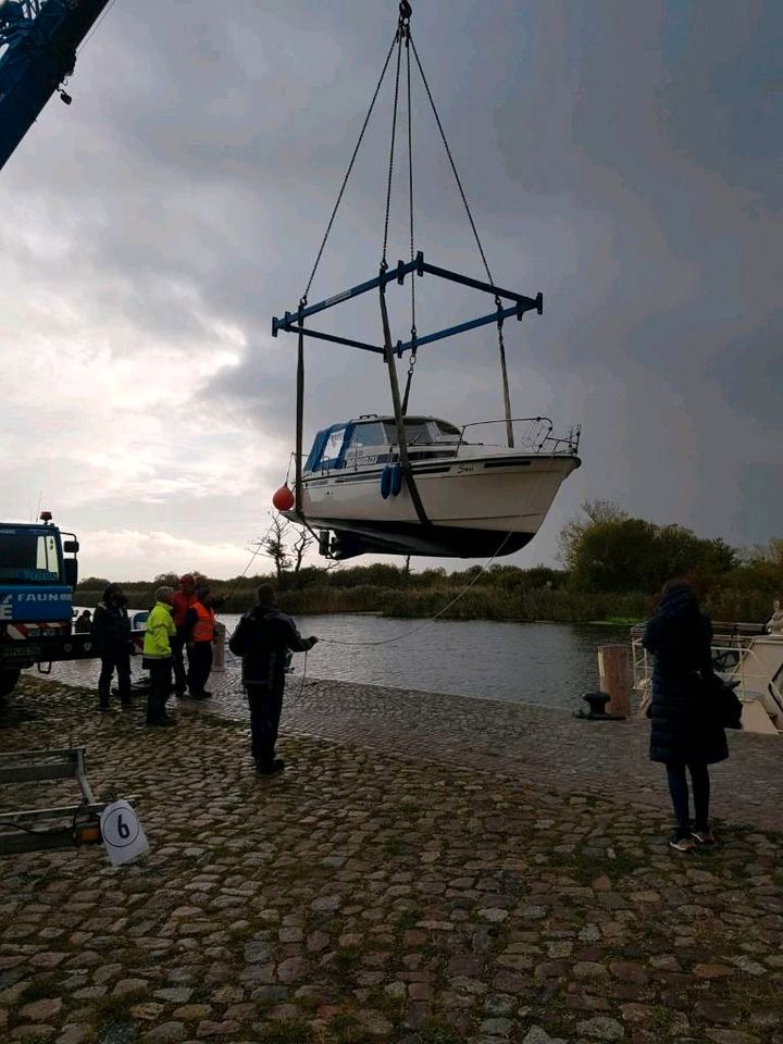 Motorboot Bonum 255 AK mit Trailer in Loitz (Bei Demmin)