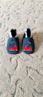 Maximo Kinder Baby Schuhe Gr. 23 Blau/rot Feuerwehr drauf Gummizu Berlin - Reinickendorf Vorschau