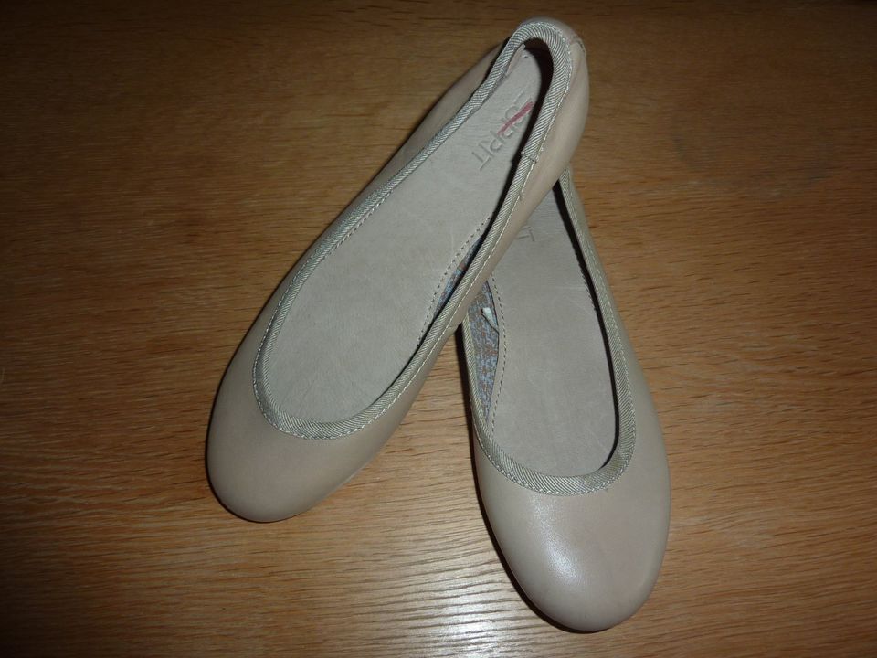 "ESPRIT" BALLERINAS - BEIGE - GR. 38 - KAUM GETRAGEN - TOP in Düsseldorf