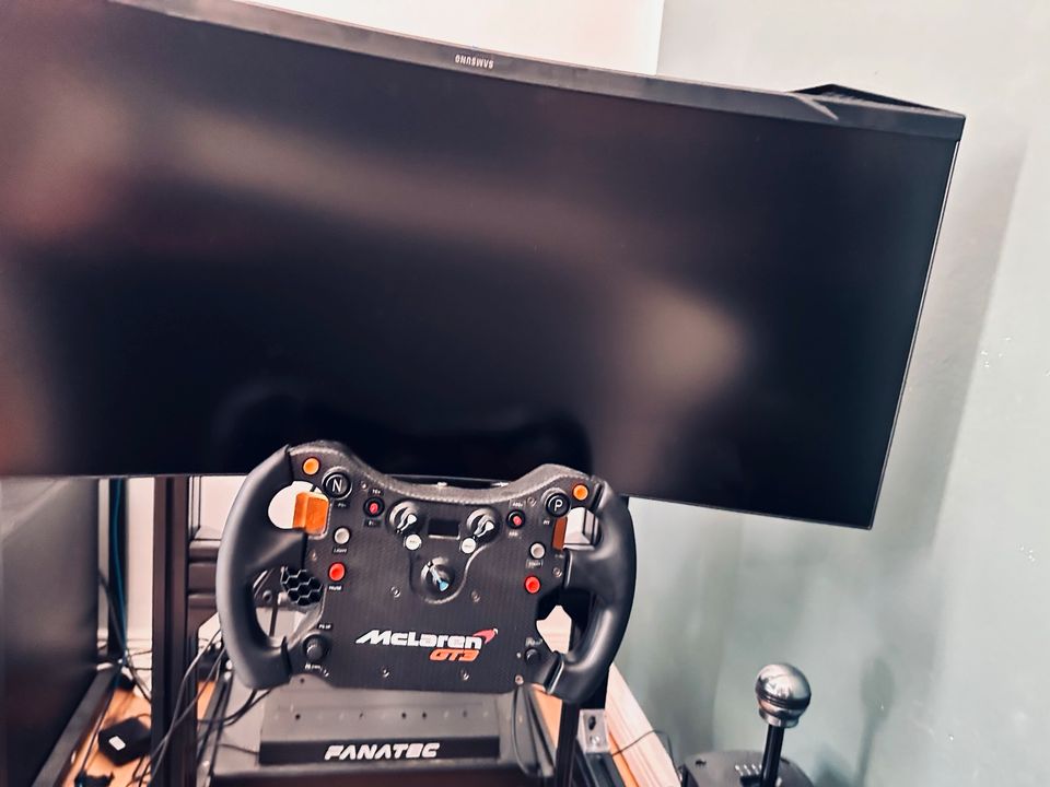 Komplettes SIM RACING RIG FANATEC SIM LAB in Berlin