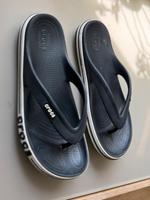 Crocs Flip Flops Bade Schuhe schwarz M9 W11  41-42 Bayern - Marktoberdorf Vorschau