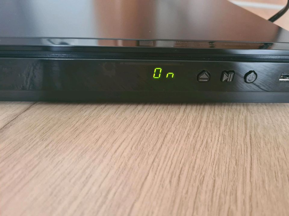 Samsung DVD Blu-ray Player BD-E5500 in Moers