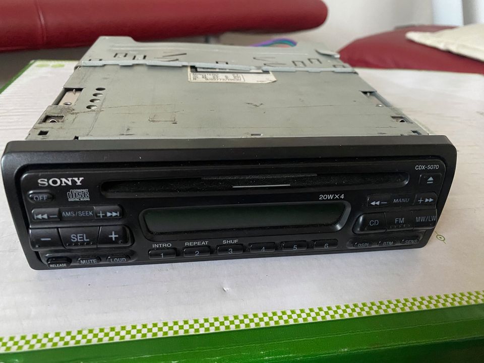 Sony CDX-5070 FM/AM Compact Disc Player FM/AM-20W X4 Autoradio in Clausthal-Zellerfeld