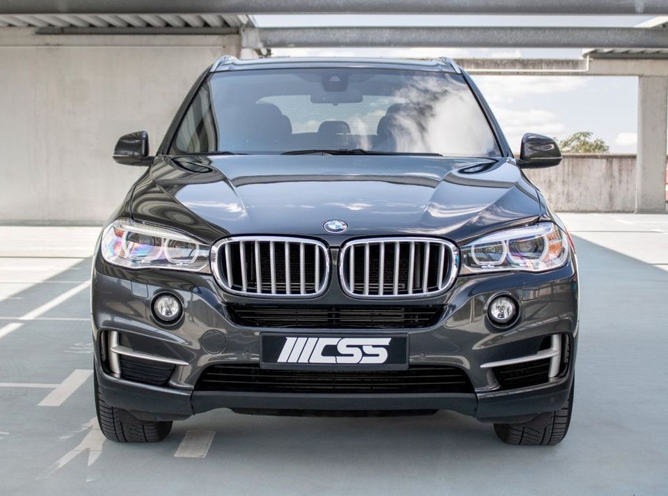 BMW AB 231€ xDrive40e Xenon Navi AHK Leder E-Klappe in Cottbus