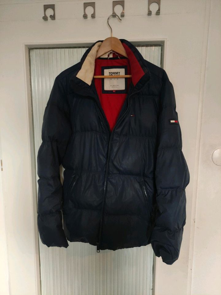 Winterjacke Tommy Jeans blau Größe L in Gießen