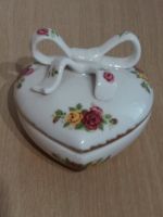 Cottage Rose - Fine Bone China - Schmuckdose mit Schleife Hessen - Pfungstadt Vorschau