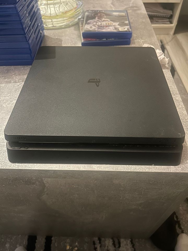 PlayStation 4 slim 1TB!!!! in Essen