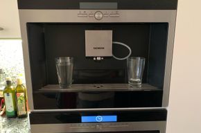 Siemens Kaffeeeinbauautomat TK76K57306 für Ersatzteile in Siek