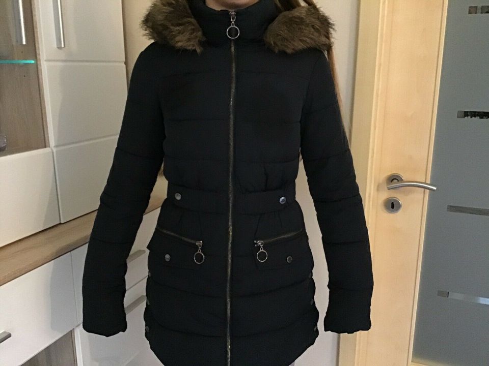 Winterjacke Gr. 34 Clockhouse C&A dunkelblau in Zetel