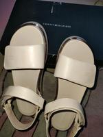 neue Sandalen von Tommy Hilfiger Nordrhein-Westfalen - Odenthal Vorschau