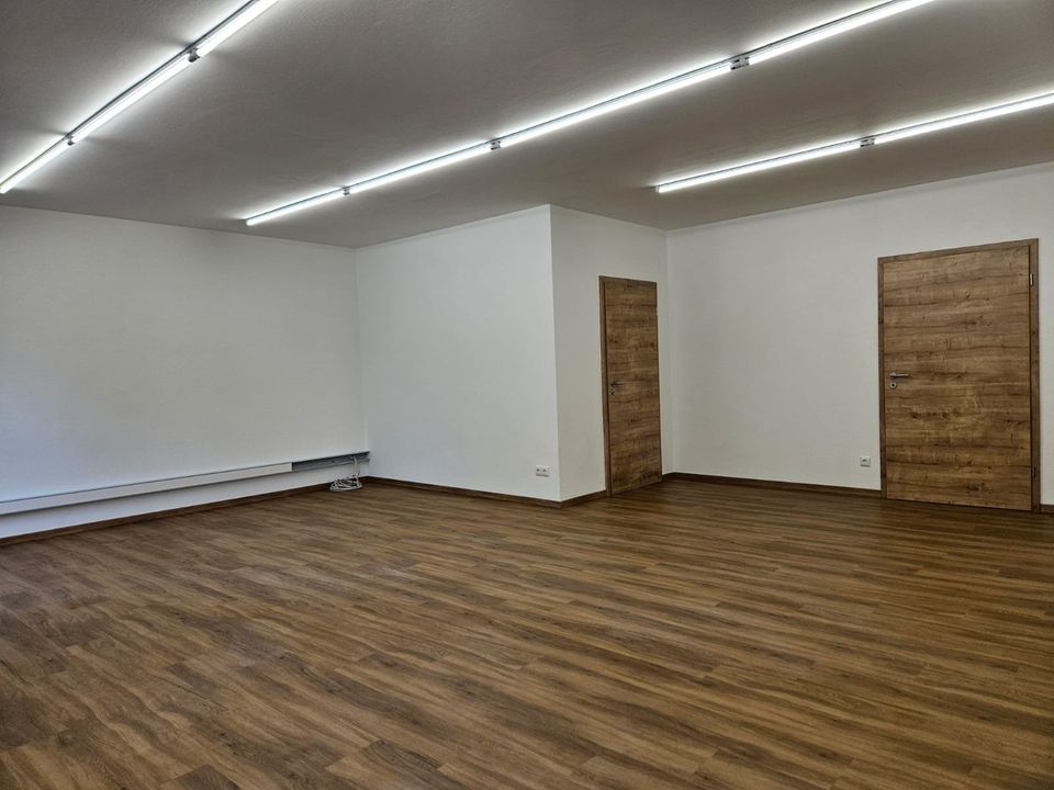 Räumlichkeiten für Büro / Laden / Gewerbe in Burghausen