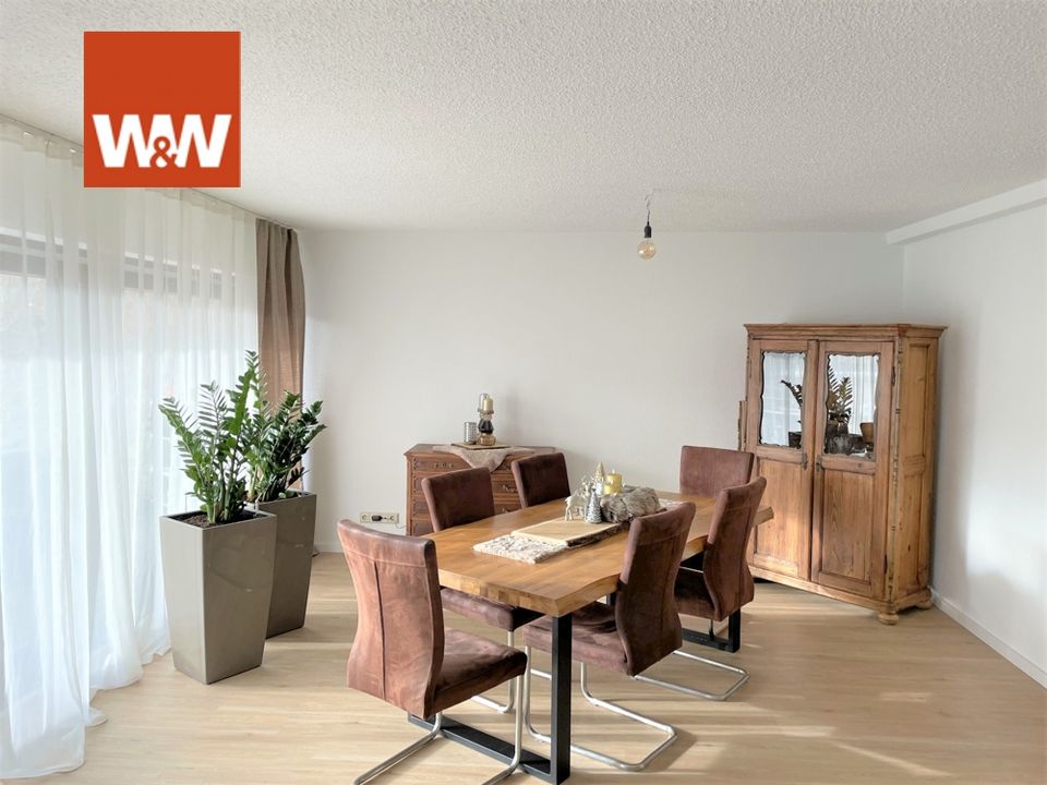 Sofort bezugsfrei! Umfangreich modernisierte 4,5-Zimmer-Wohnung im OG mit Balkon in Abtsgmünd. in Abtsgmünd