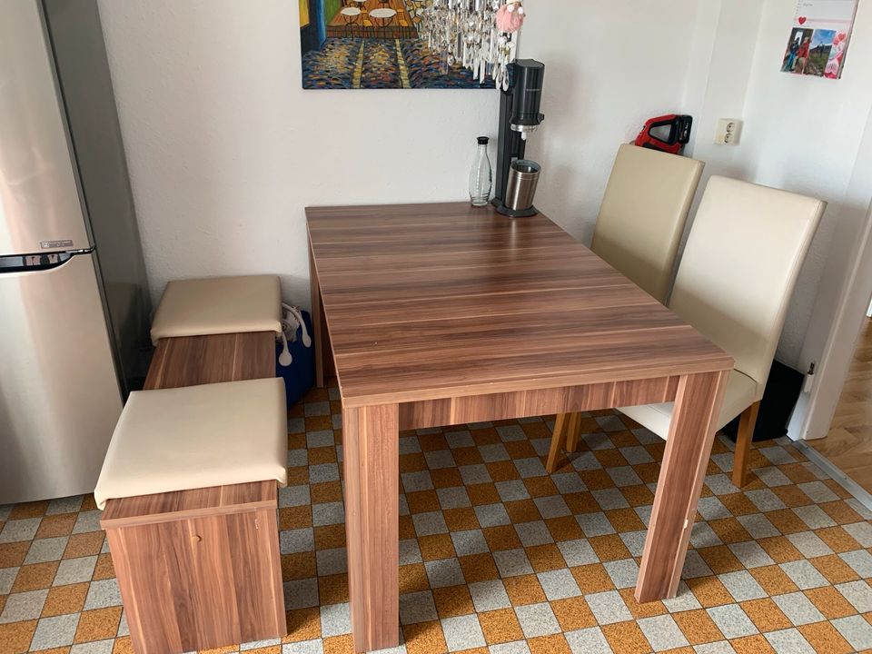 Brauner Tisch mit Sitzbank, 2 Sitz-Auflagen UND 2 Stühlen! in Saarbrücken