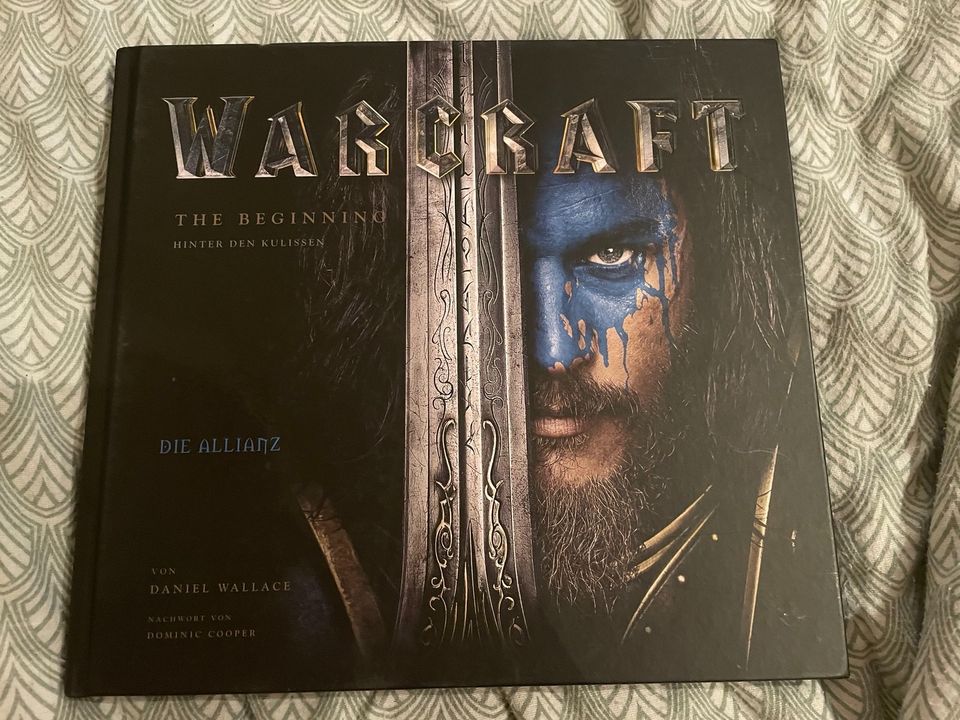 Buch „Warcraft the beginning (hinter den Kulissen)“ in Großkarolinenfeld