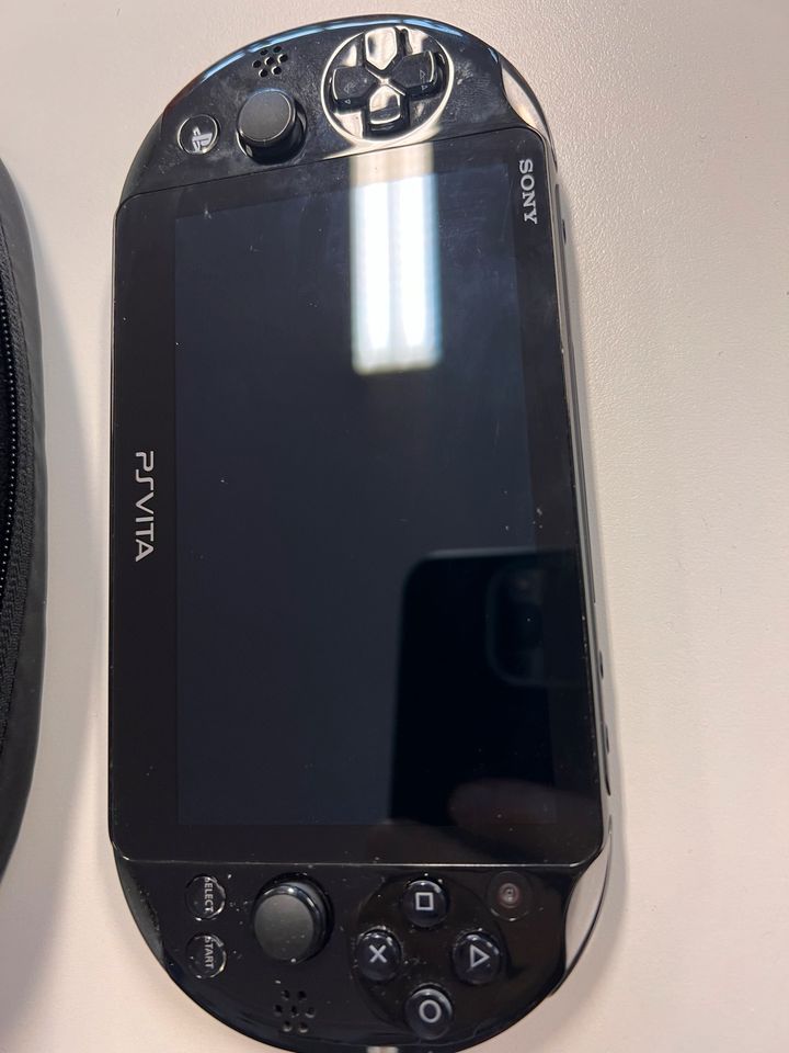 PSp 69 PSp Vita 139€ inkl Tasche und 3 Spiele in Kiel