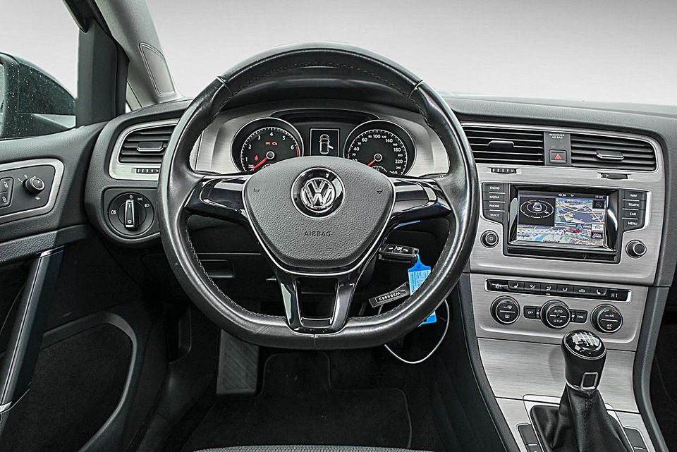 Volkswagen Golf Comfortline 1,4 l TSI 6-Gang Klima Navi in Köln