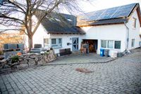 Großes Einfamilienhaus in ruhigem Wohngebiet in Grünsfeld. Photovoltaik- und Solaranlage inklusive Speicher. Baden-Württemberg - Grünsfeld Vorschau